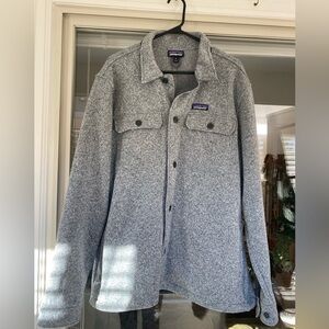 Men’s Patagonia is button up fleece